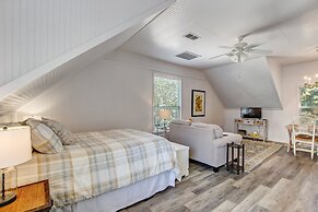 313 New Street 1 Bedroom Apts by RedAwning