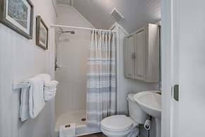 313 New Street 1 Bedroom Apts by RedAwning