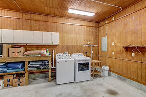 313 New Street 1 Bedroom Apts by RedAwning