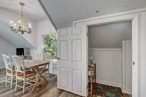 313 New Street 1 Bedroom Apts by RedAwning