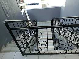 Remarkable 1 Bedroom Flat in Bonaberie Ancienne