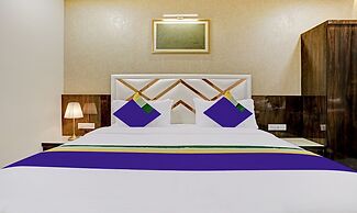 Treebo Premium Golden Bliss Trimurti Nagar Square