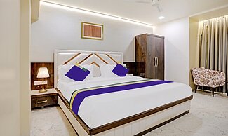 Treebo Premium Golden Bliss Trimurti Nagar Square
