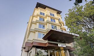 Treebo Premium Golden Bliss Trimurti Nagar Square