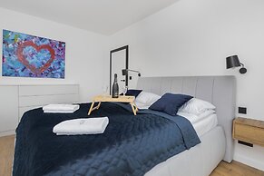 Navalis Apartments Gdynia by Renters