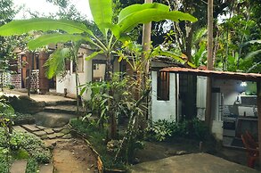 Ready Camp e Suítes da Cachoeira