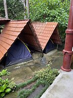 Ready Camp e Suítes da Cachoeira