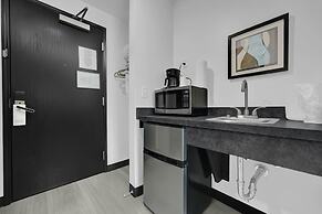 Holmes Suites Inn Columbus Pataskala - I-70 East