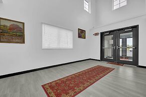 Holmes Suites Inn Columbus Pataskala - I-70 East