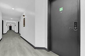 Holmes Suites Inn Columbus Pataskala - I-70 East