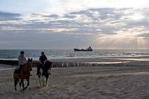 Hotel Zeeuws Licht  Kloeg Collection