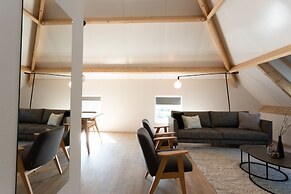 Hofstede Moesbosch l Kloeg Collection