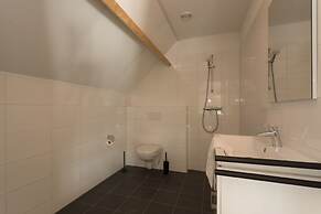 Hofstede Moesbosch l Kloeg Collection