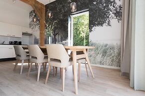 Hofstede Moesbosch l Kloeg Collection