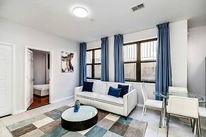 A Touch of Blue! Stylish 2BD Next to Reading Terminal Market