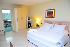 Golden Royale Hotel