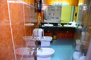Golden Royale Hotel
