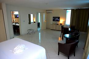 Golden Royale Hotel