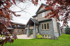 Aspen Lodge by Revelstoke Vacations