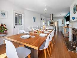Mevagissey Holiday Home - sea View and Parking