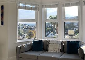 Mevagissey Holiday Home - sea View and Parking