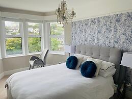 Mevagissey Holiday Home - sea View and Parking