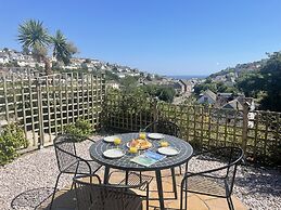 Mevagissey Holiday Home - sea View and Parking