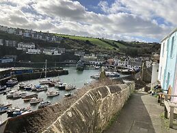 Mevagissey Holiday Home - sea View and Parking