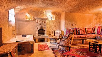 Shiraz Cave Cappadocia