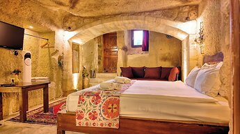 Shiraz Cave Cappadocia