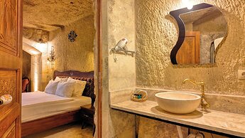 Shiraz Cave Cappadocia