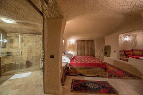 Shiraz Cave Cappadocia