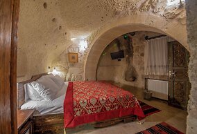 Shiraz Cave Cappadocia