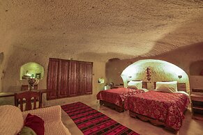 Shiraz Cave Cappadocia