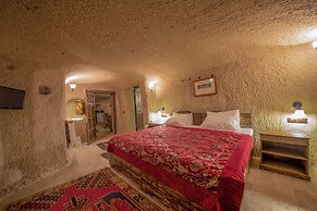 Shiraz Cave Cappadocia