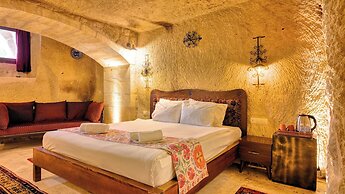 Shiraz Cave Cappadocia