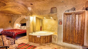 Shiraz Cave Cappadocia