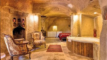 Shiraz Cave Cappadocia