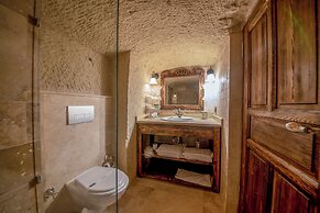 Shiraz Cave Cappadocia