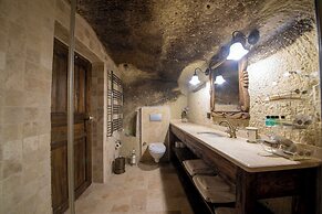 Shiraz Cave Cappadocia