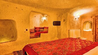 Shiraz Cave Cappadocia