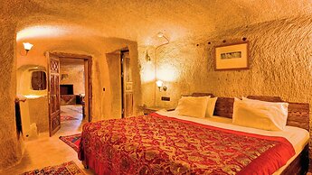 Shiraz Cave Cappadocia
