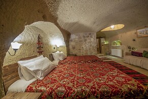 Shiraz Cave Cappadocia