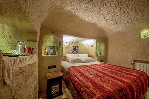 Shiraz Cave Cappadocia