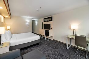 Quality Inn Sunshine Suites