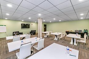 Quality Inn Sunshine Suites