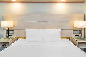 Quality Inn Sunshine Suites