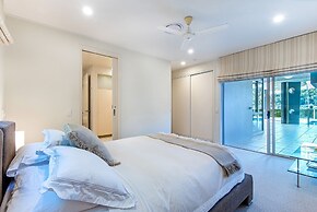 Pavillions 1 - Hamilton Island