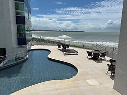 Bela Hospedagem - Vista piscina e mar