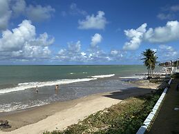 Bela Hospedagem - Vista piscina e mar